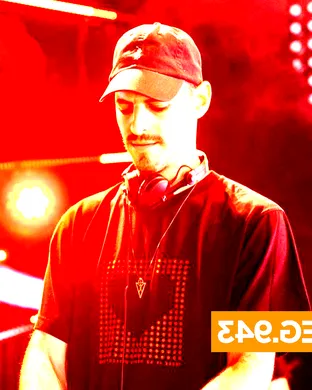 Adam Ten & Mita Gami