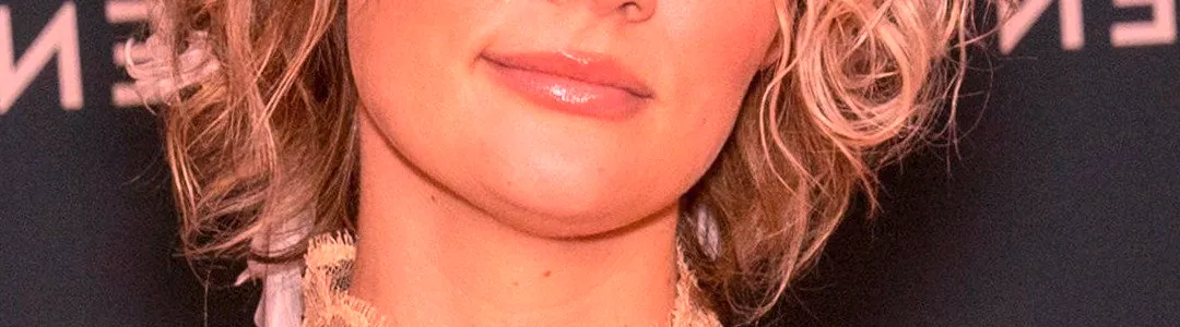 Clare Bowen