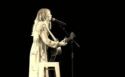 Ellie Holcomb