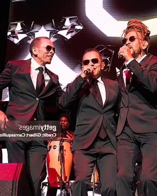 Los Hermanos Rosario Y Sus Amigos