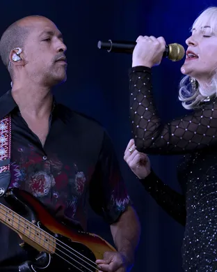 Metric, Broken Social Scene & Stars