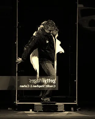 Mike Super Magic & Illusion