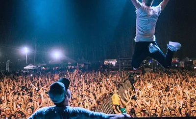 The Chainsmokers