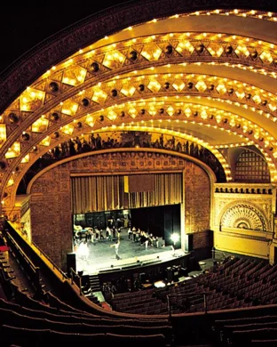 Spanish Gala Opera Night: Aurora Europa theatre performance